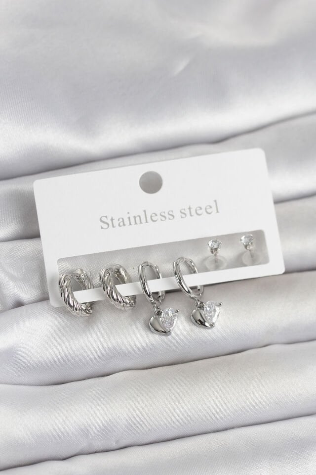 316L Çelik Gümüş Renk Kalp Detaylı Kadın Küpe Seti