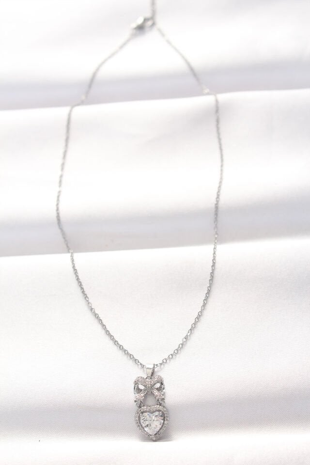 316L Çelik Silver Renk Zirkon Taşlı Kalpli Fiyonk Kolye