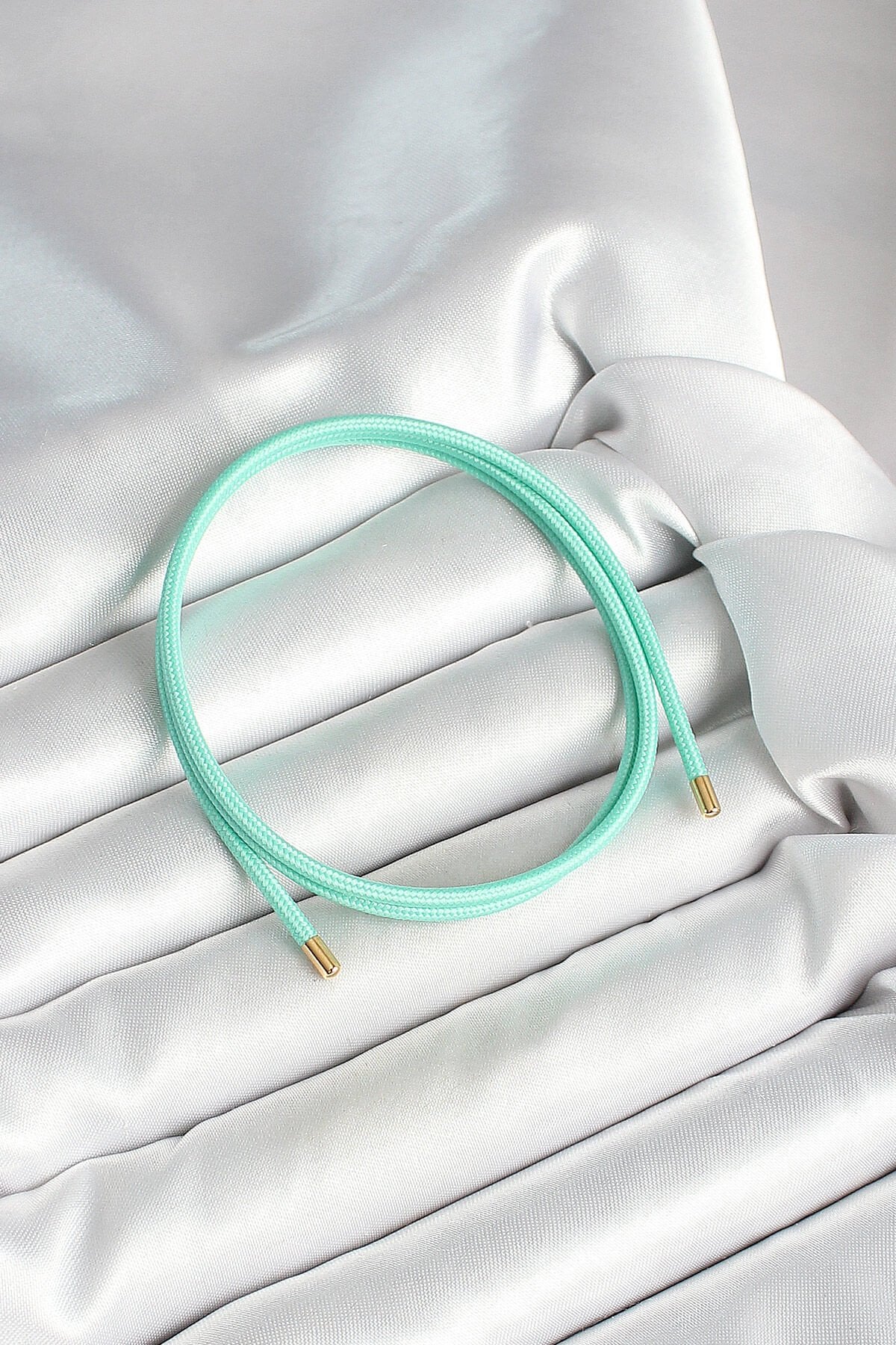 Mıknatıslı Turkuaz Renk Sarmal Kadın Bileklik