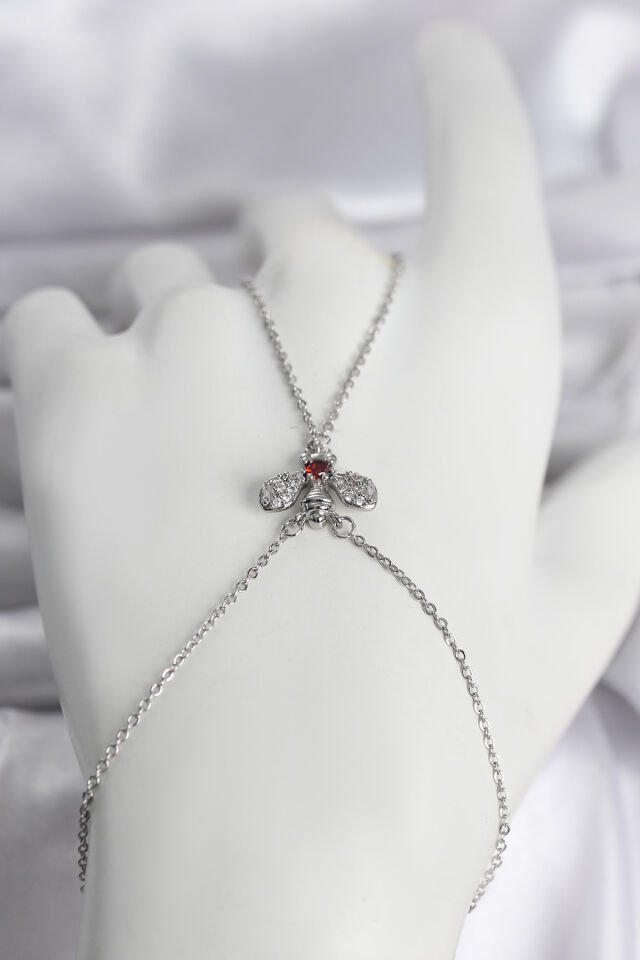 Pirinç Gümüş Renk Sinek Model Kadın Şahmeran