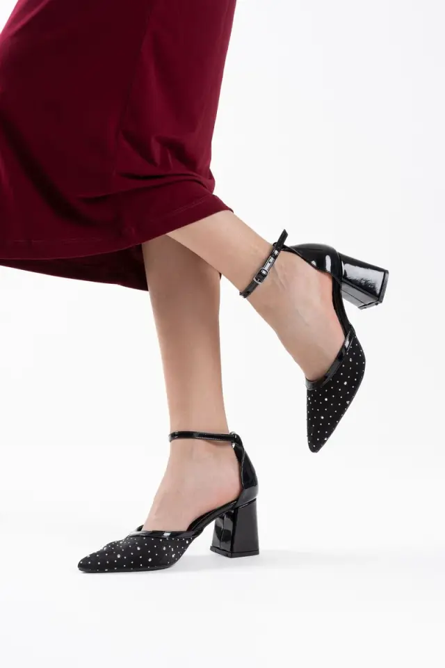 Siyah Tekstil Kumaş Taşlı Kadın Topuklu Ayakkabı TR08MS18A