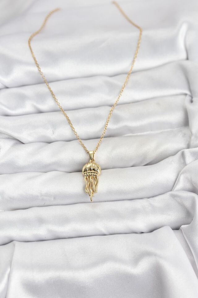 316L Çelik Zincir Gold Renk Deniz Anası Model Zirkon Taşlı Kadın Kolye