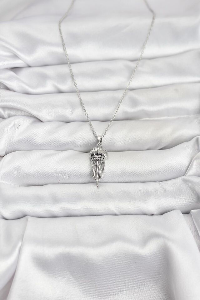 316L Çelik Zincir Gümüş Renk Deniz Anası Model Zirkon Taşlı Kadın Kolye