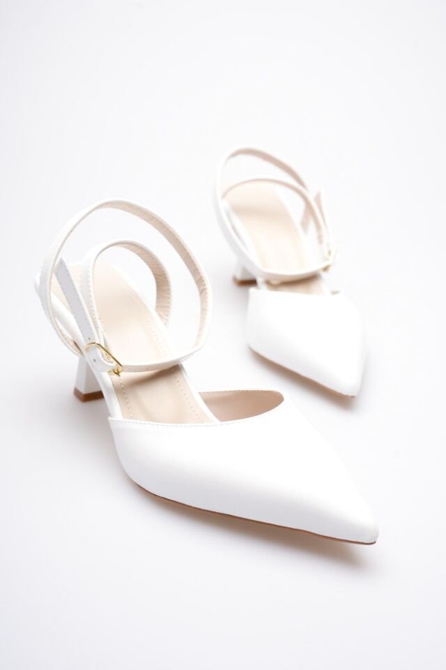 Kadın Beyaz Rugan Topuklu Ayakkabı TR03MS02B