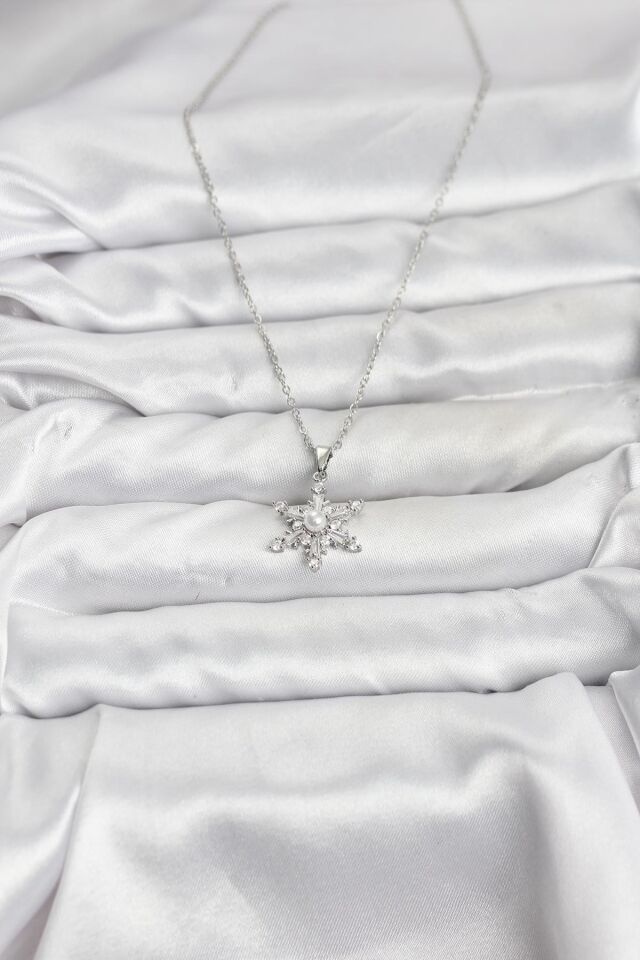 316L Çelik Zincir Gümüş Renk Kar Tanesi Model Zirkon Taşlı Kadın Kolye