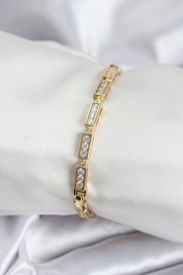 Pirinç VIP Seri Gold Renk Parçalı Model Kadın Bileklik