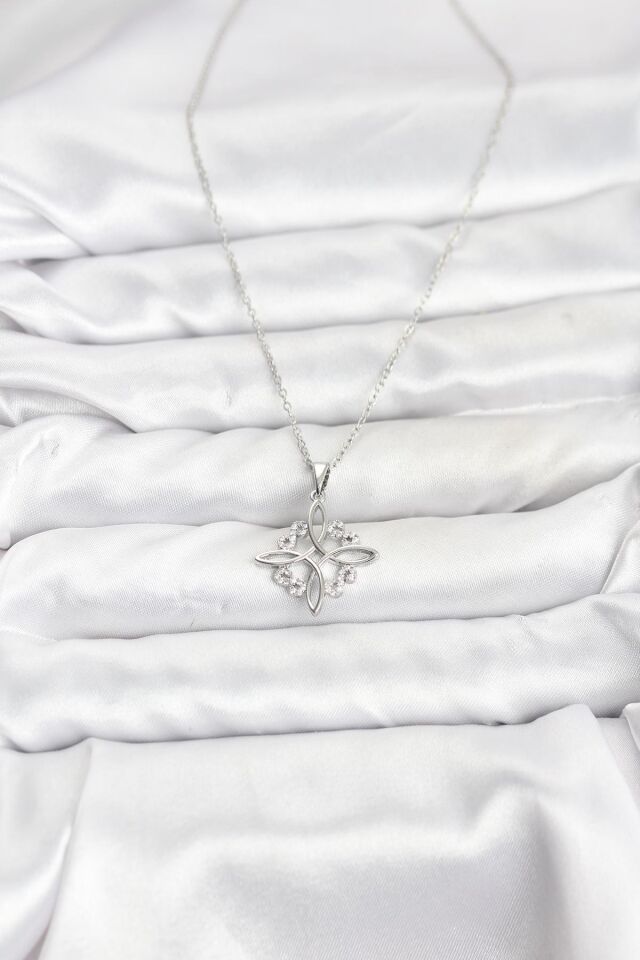 316L Çelik Zincir Gümüş Renk Sonsuzluk Model Zirkon Taşlı Kadın Kolye