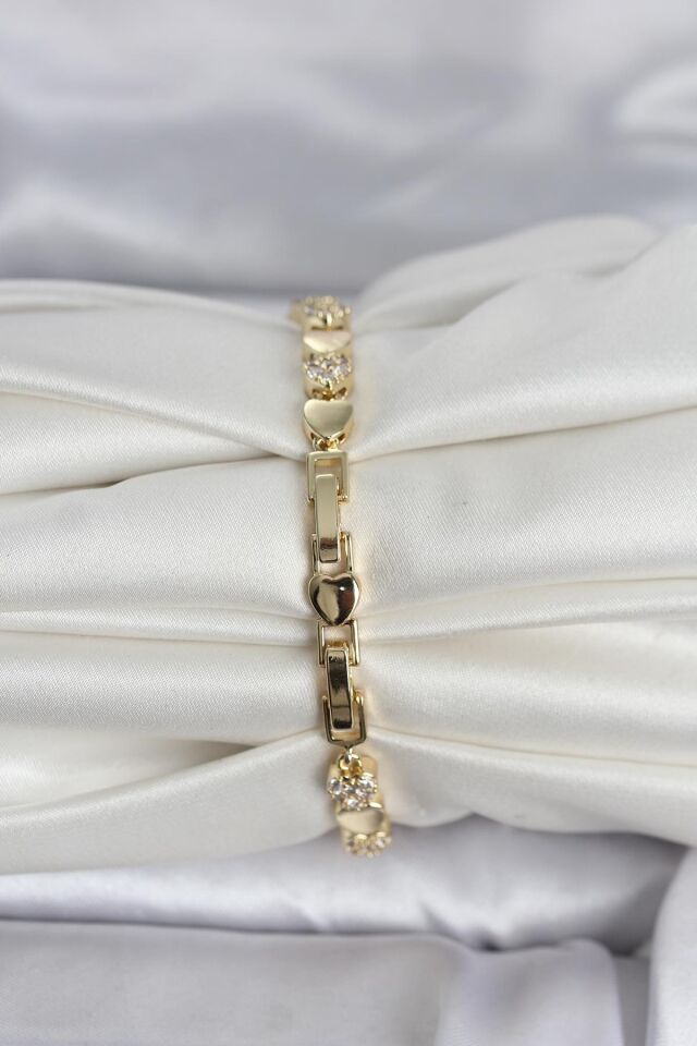 Pirinç Gold Renk Kalpli Model Kadın Bileklik