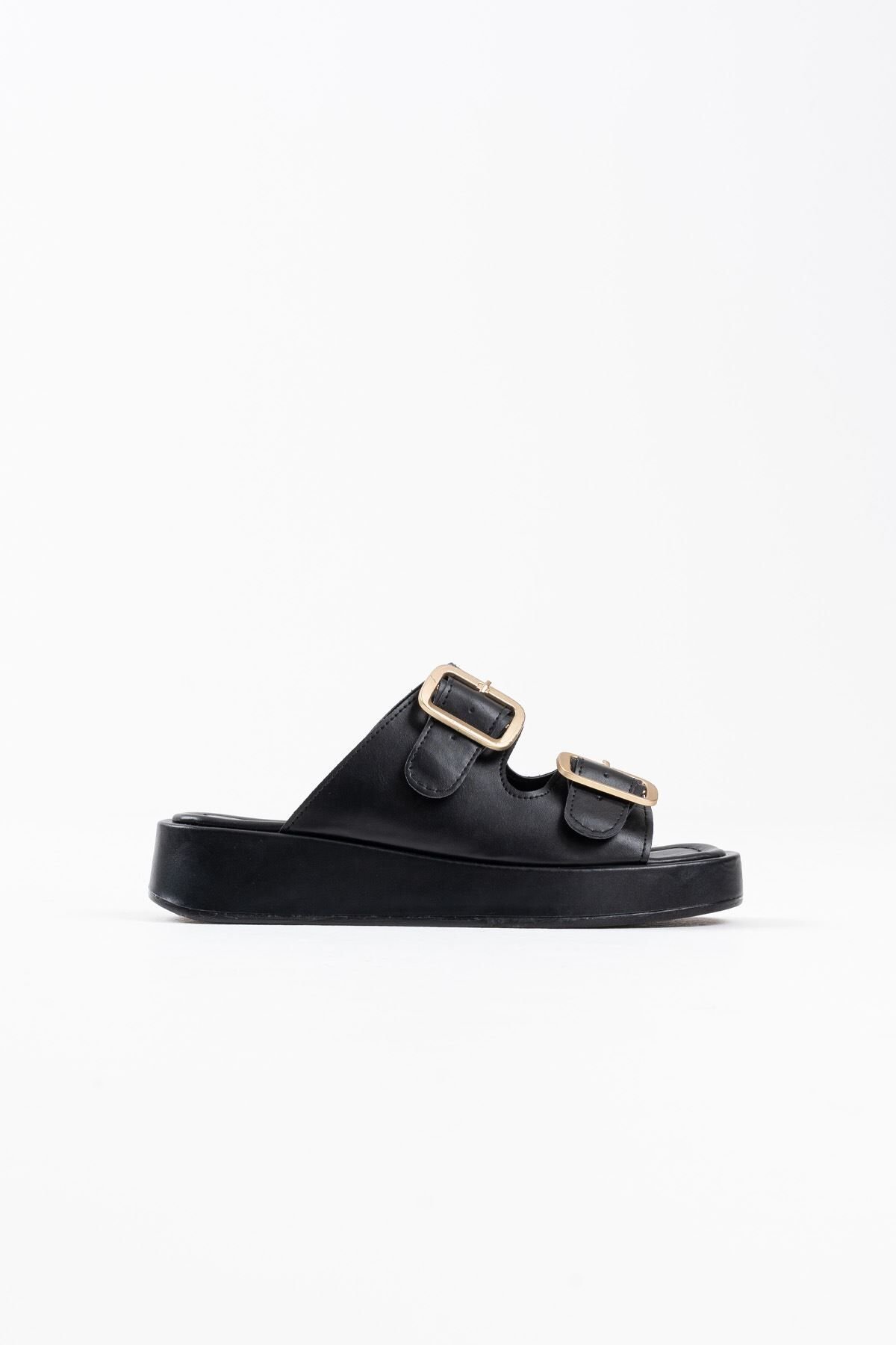 Siyah Cilt Tokalı Terlik TR17MY01A