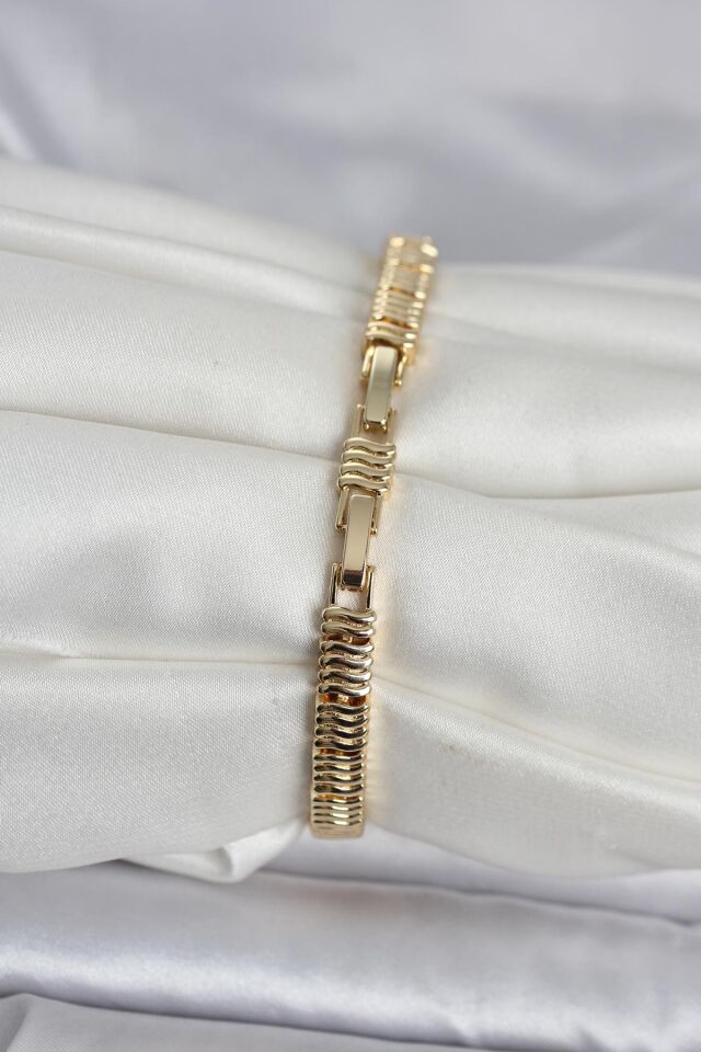 Pirinç Gold Renk Zirkon Taşlı Kadın Bileklik