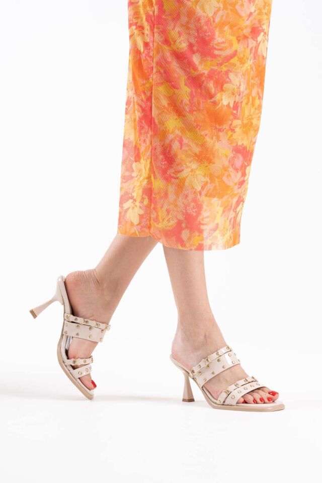 Topuklu Kadın Bej Terlik TR02MY03B