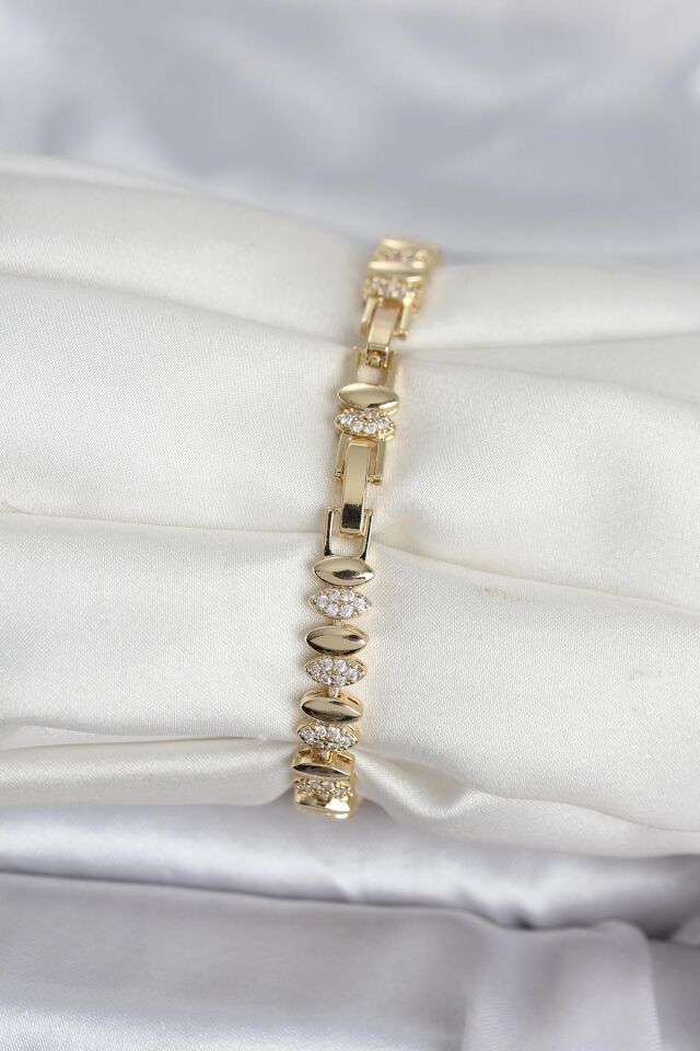 Pirinç Gold Renk Arpa Model Kadın Bileklik