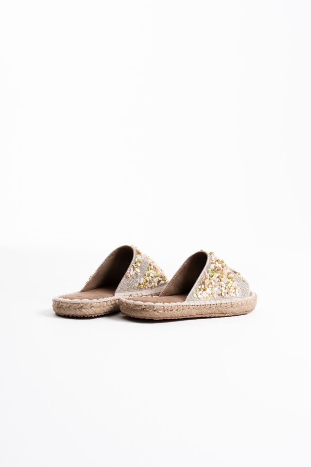 Kadın Bej Taş İşlemeli Terlik TR35MY08B