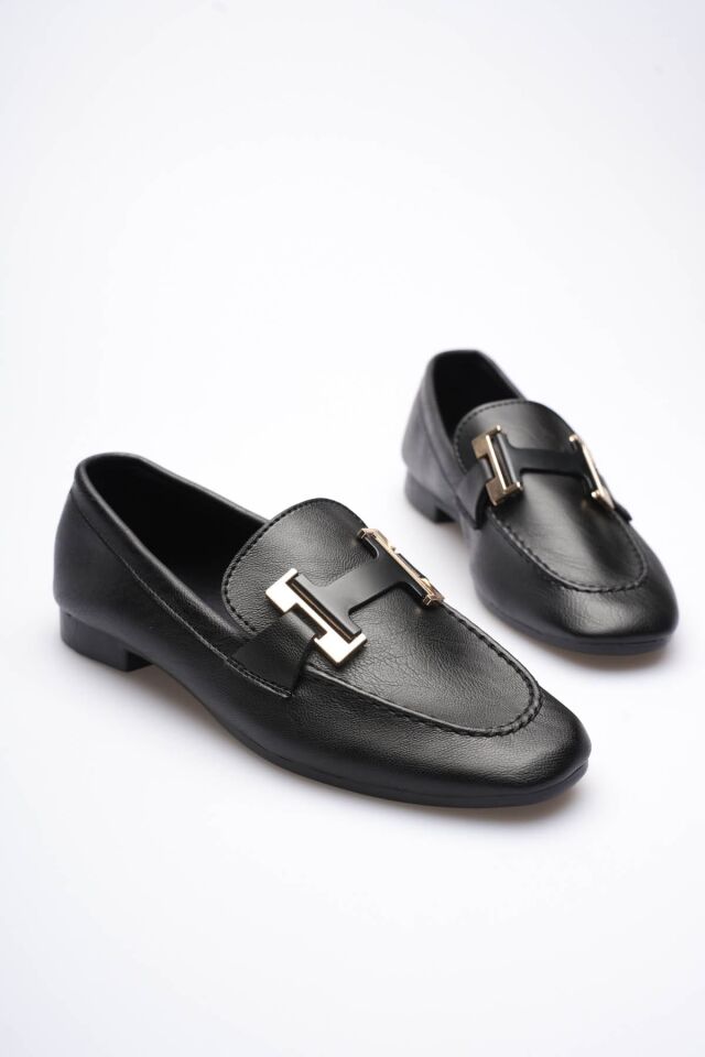 Kadın Siyah Şık Tokalı Günlük Ayakkabı TR27MS05A