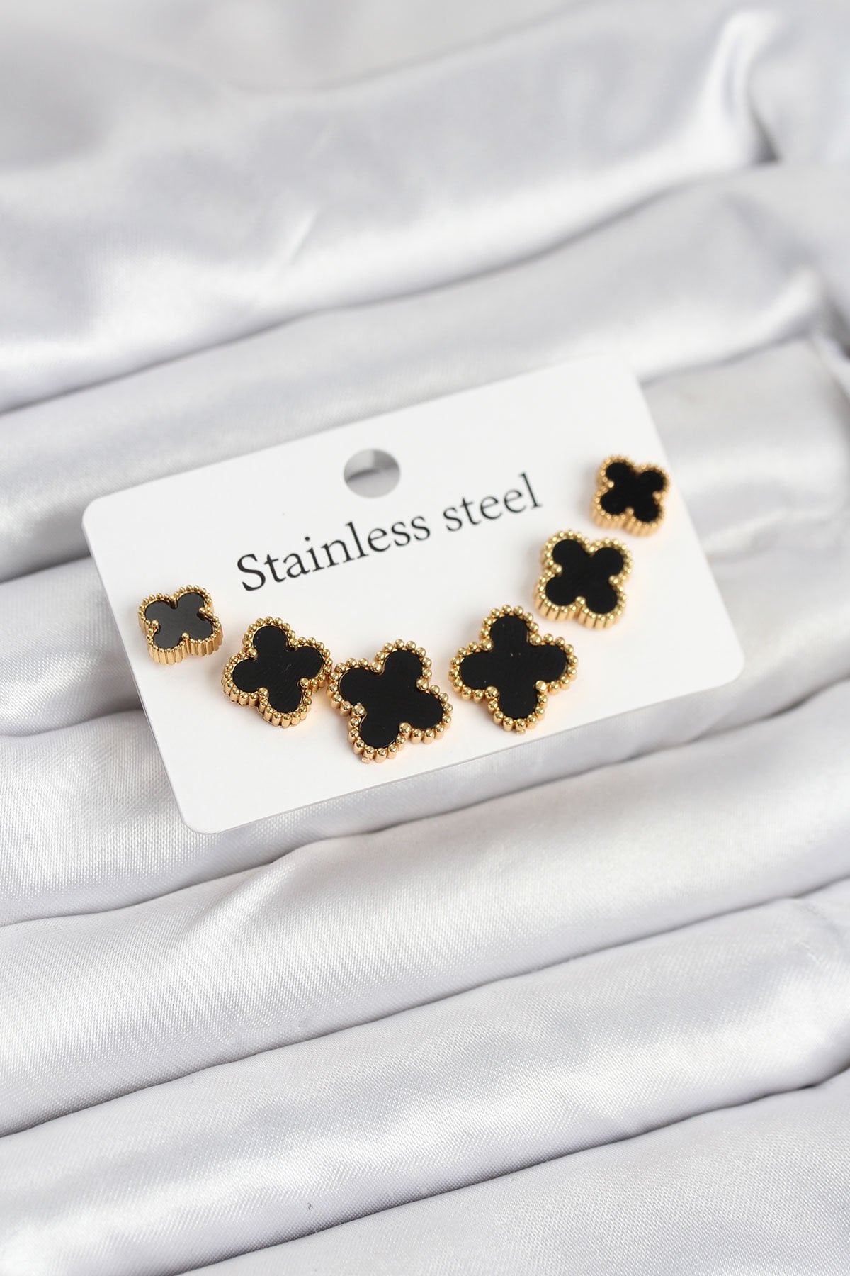 316L Çelik Gold Siyah Renk 3 Boy Yonca Küpe Seti