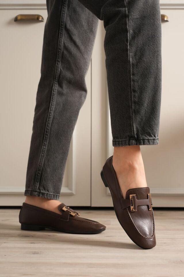 Kadın Acı Kahve Şık Tokalı Günlük Ayakkabı TR27MS05C