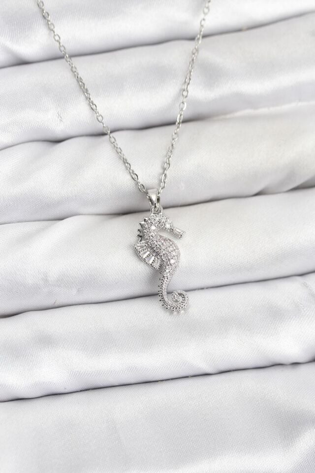 316L Çelik Zincir Gümüş Renk Deniz Atı Model Zirkon Taşlı Kadın Kolye