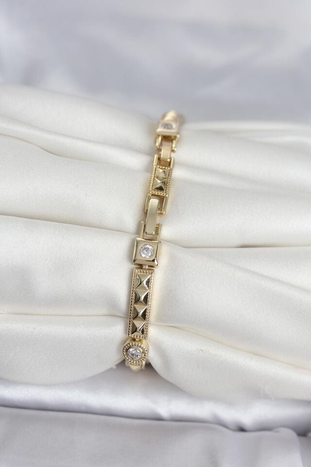 Xuping Punta Model Gold Renk Kadın Bileklik