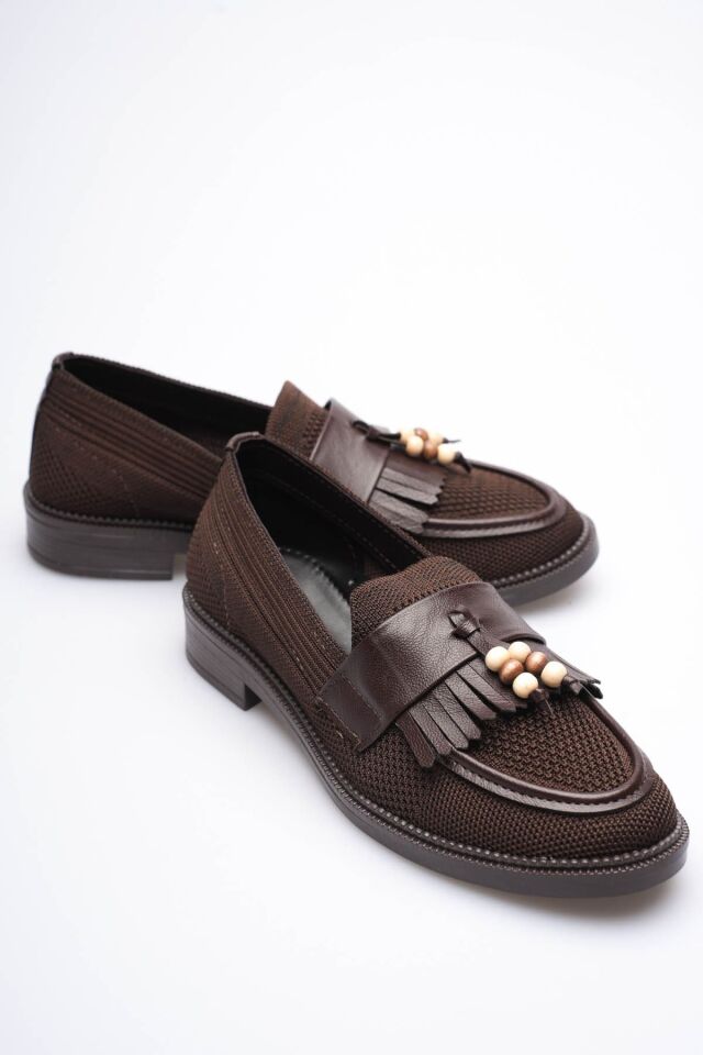 Kadın Acı Kahve Boncuk Püsküllü Günlük Kısa Topuklu Ayakkabı TR30MS01C