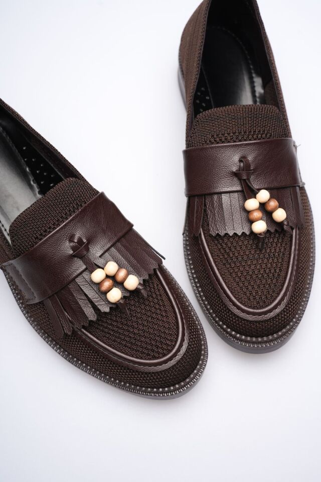 Kadın Acı Kahve Boncuk Püsküllü Günlük Kısa Topuklu Ayakkabı TR30MS01C