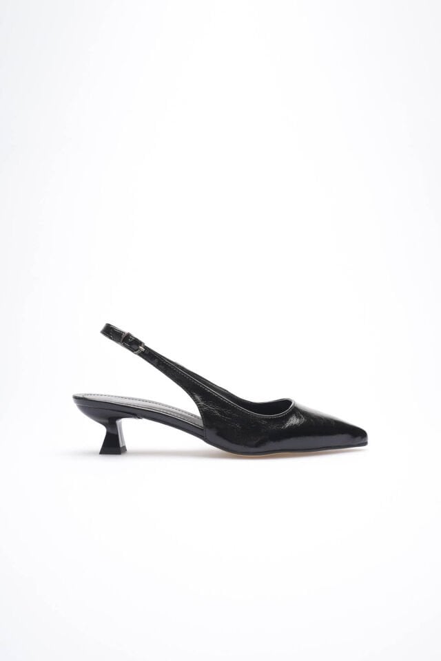 Kadın Siyah Kırışık Rugan Sivri Burun Slingback Kısa Topuklu Ayakkabı TR20MS04C