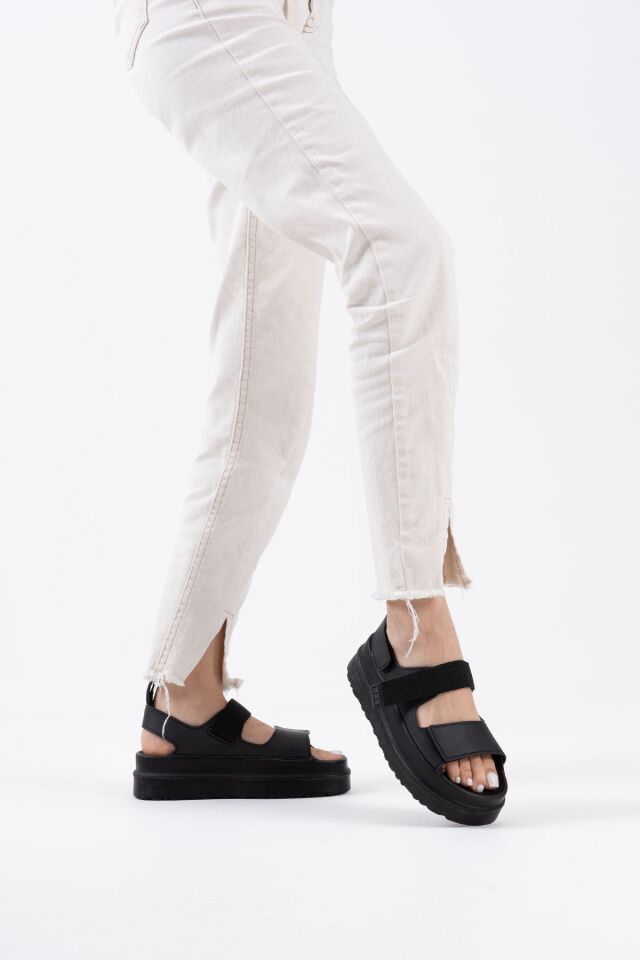 Siyah Kadın Sandalet TR22MY01A