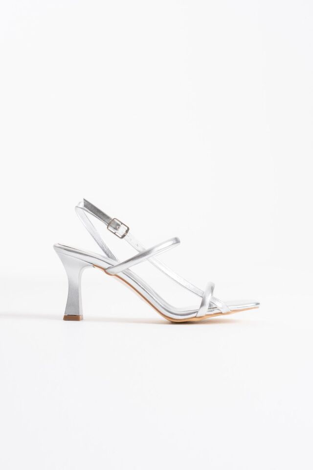 Kadın Gümüş Topuklu Sandalet TR12MY06C