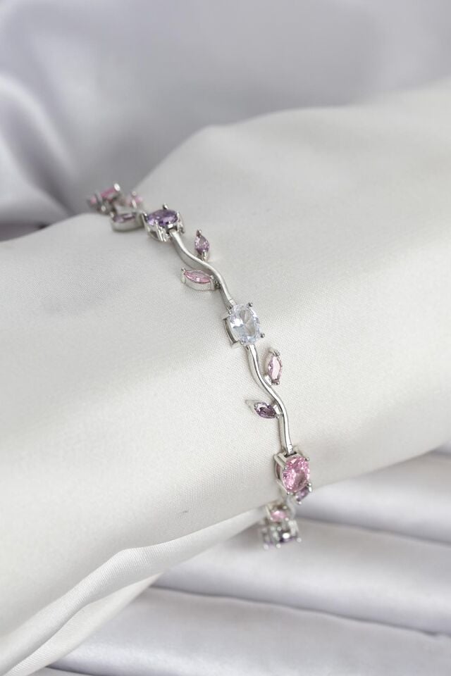 Pirinç Gümüş Renk Çiçek Sarmaşık Model Kadın Bileklik