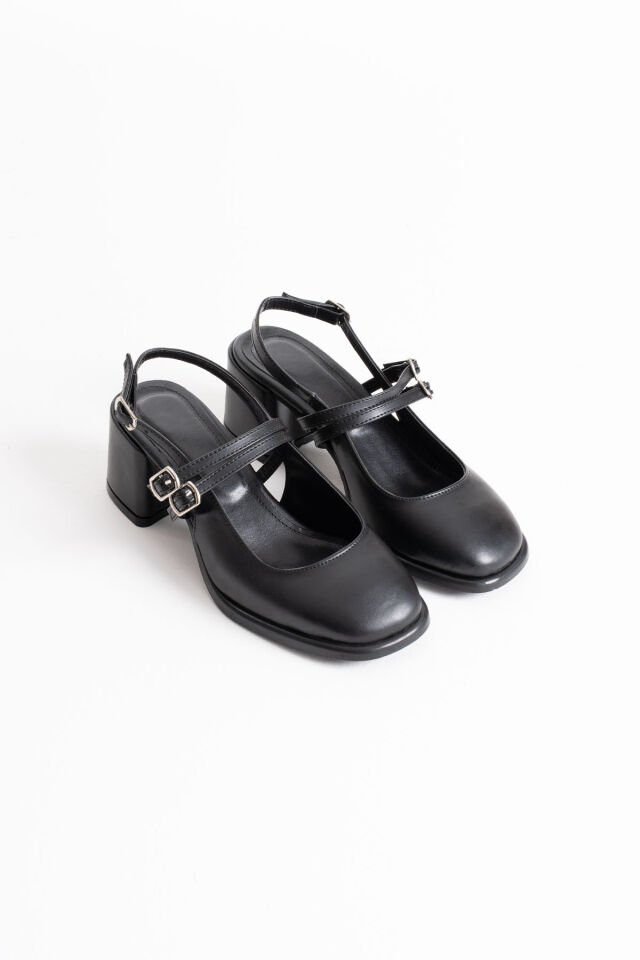 Siyah Cilt Kadın Topuklu Ayakkabı TR02MS03C