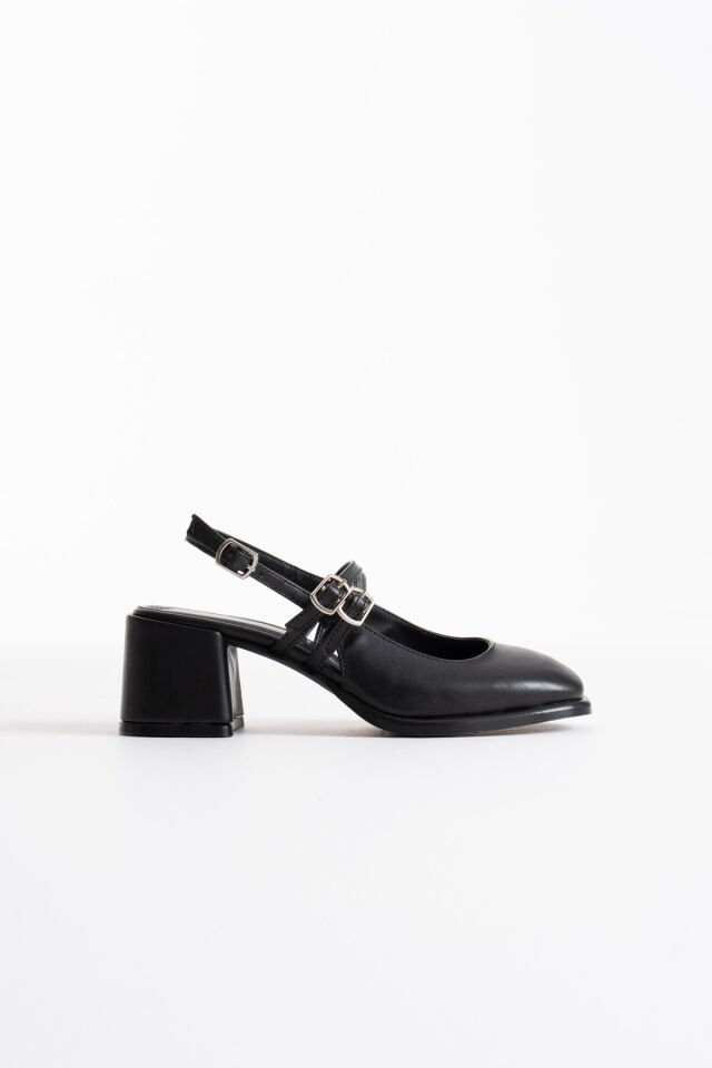 Siyah Cilt Kadın Topuklu Ayakkabı TR02MS03C