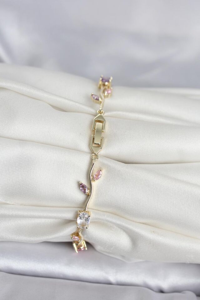 Pirinç Gold Renk Çiçek Sarmaşık Model Kadın Bileklik