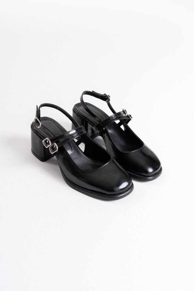 Siyah Rugan Kadın Topuklu Ayakkabı TR02MS03A