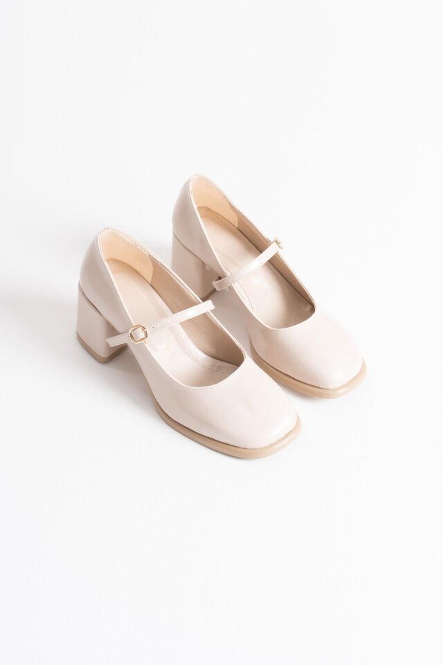 Bej Cilt Kadın Topuklu Ayakkabı TR02MS02D