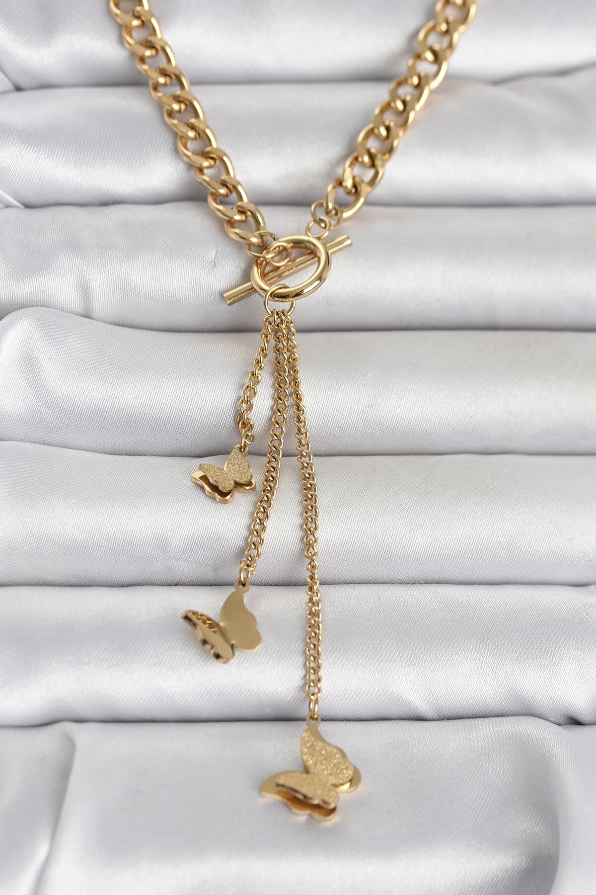 316L Çelik Gold Renk Kelebek Sallantılı Kadın Kolye