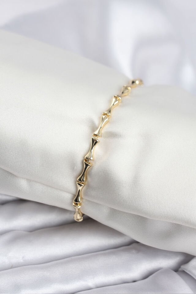 Pirinç Gold Renk VIP Seri İnce Kemik Model Zirkon Taşlı Kadın Bileklik