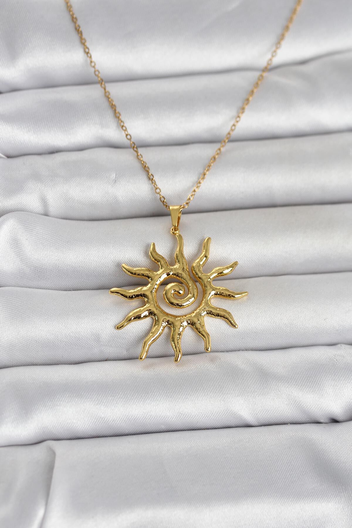 316L Çelik Gold Renk Bohem Güneş Model Kadın Kolye
