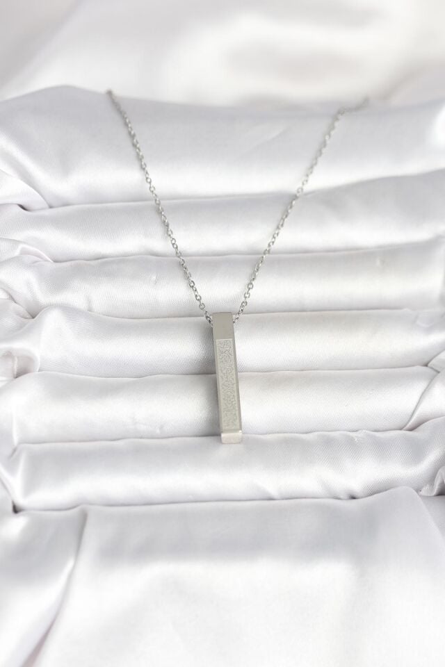 316L Çelik Gümüş Renk Ayetel Kürsi Yazılı Bar Çubuk Kolye