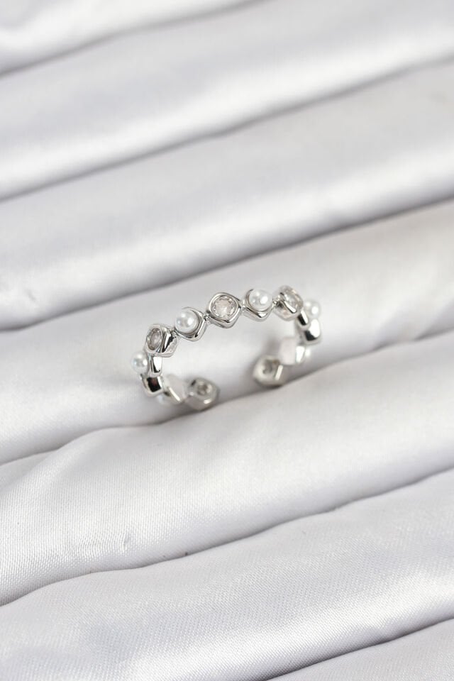 Pirinç Gümüş Renk Zirkon Taşlı İncili Kadın Yüzük