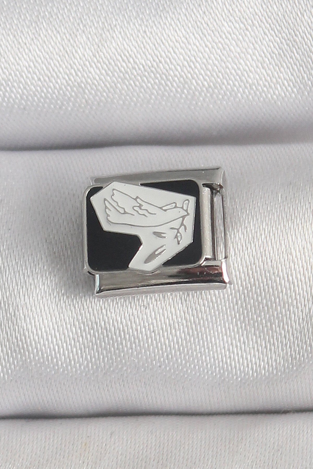 316L Çelik Gümüş Renk Siyah Beyaz Kuş İşlemeli Nomination Charm