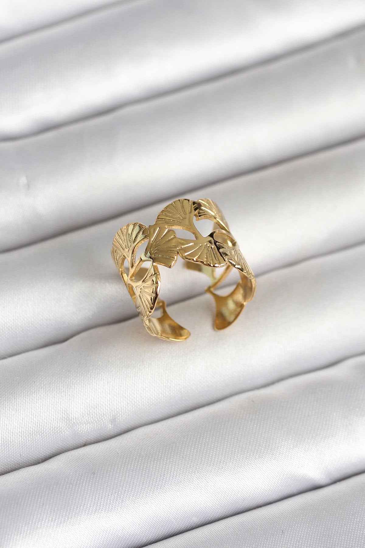 316L Çelik Gold Renk Yelpaze Model Kadın Yüzük