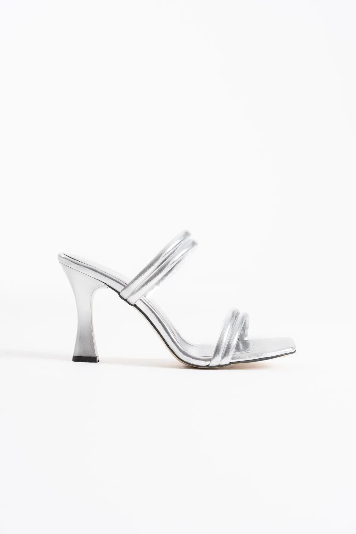 Kadın Gümüş Topuklu Terlik TR20MY20D