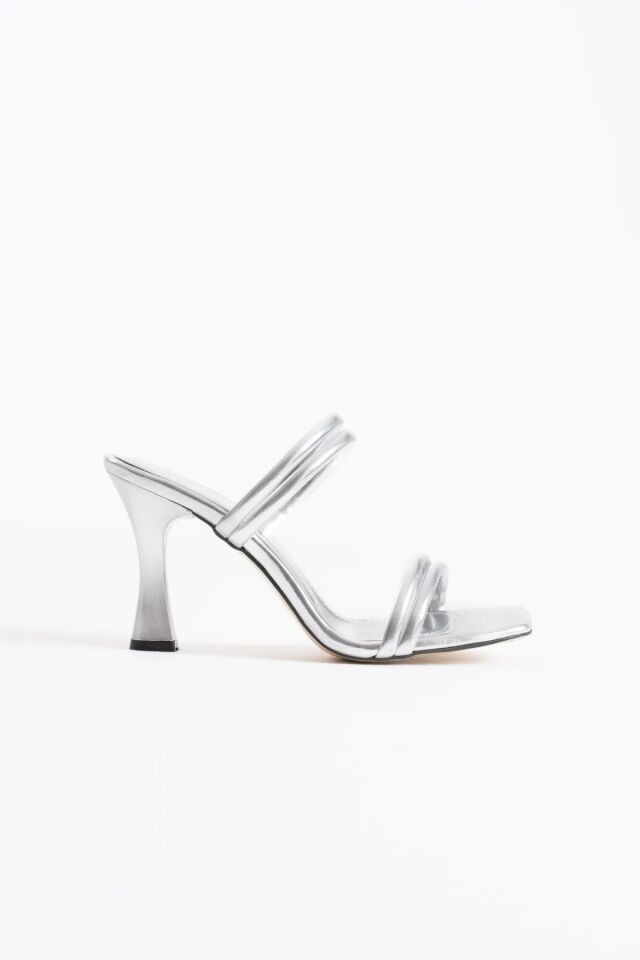 Kadın Gümüş Topuklu Terlik TR20MY20D