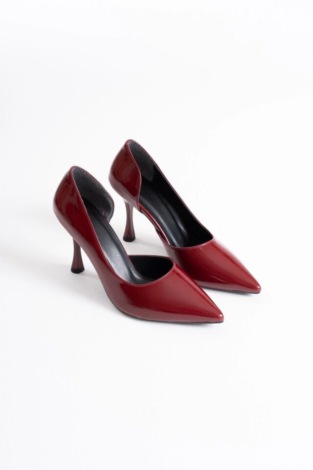 Kadın Bordo Rugan Topuklu Ayakkabı TR08MS45K