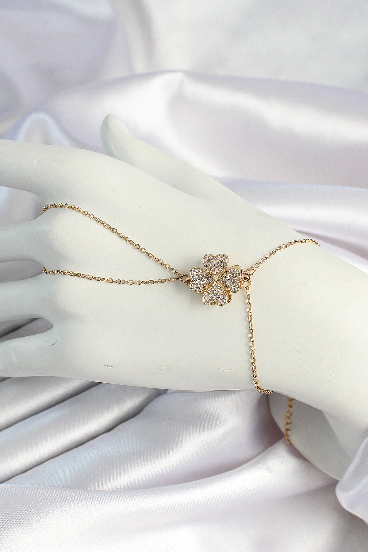 316L Çelik Gold Renk Zincirli Dönen Yonca Figürlü Şahmeran