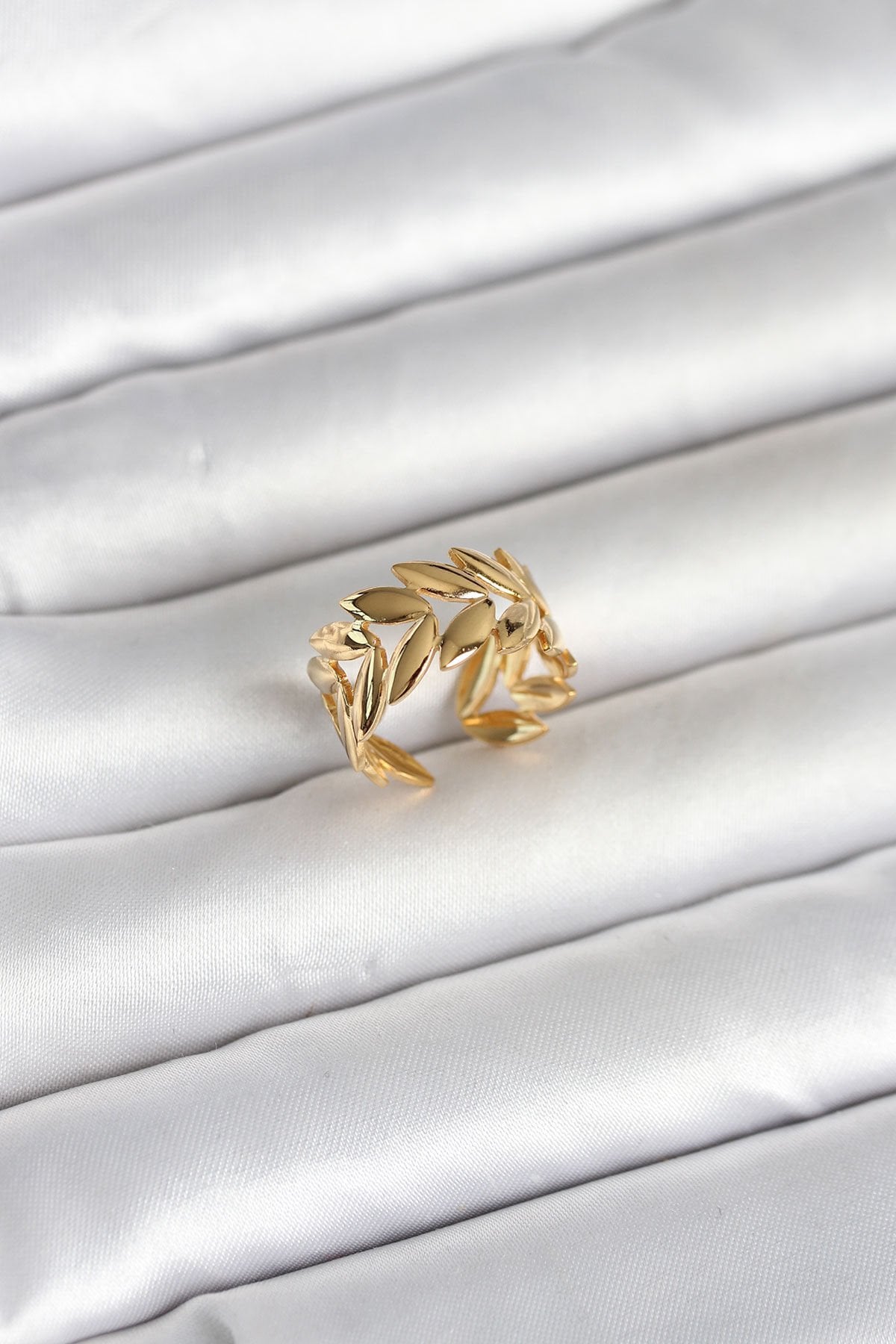 316L Çelik Gold Renk Başak Figür Kadın Yüzük