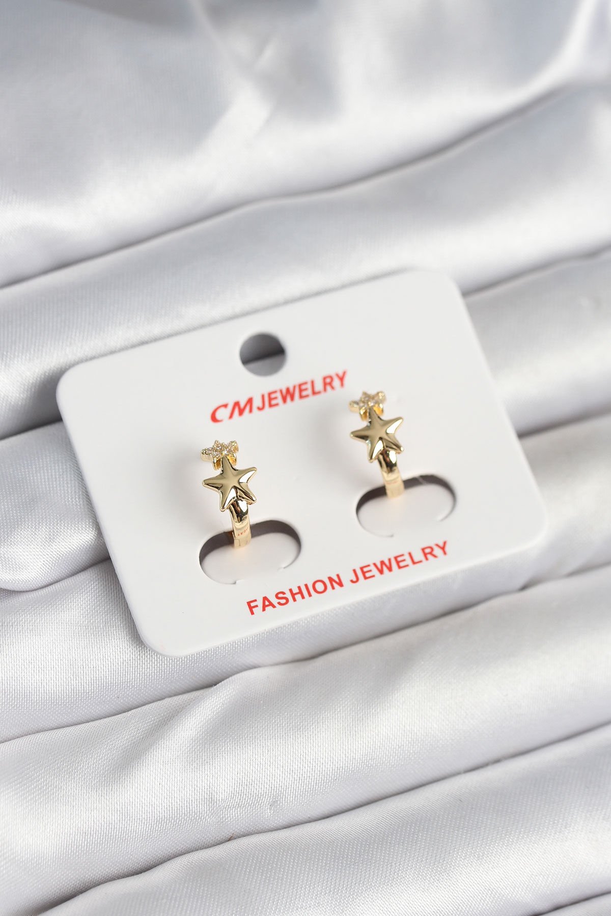 Pirinç Gold Renk Yıldız Kadın Küpe