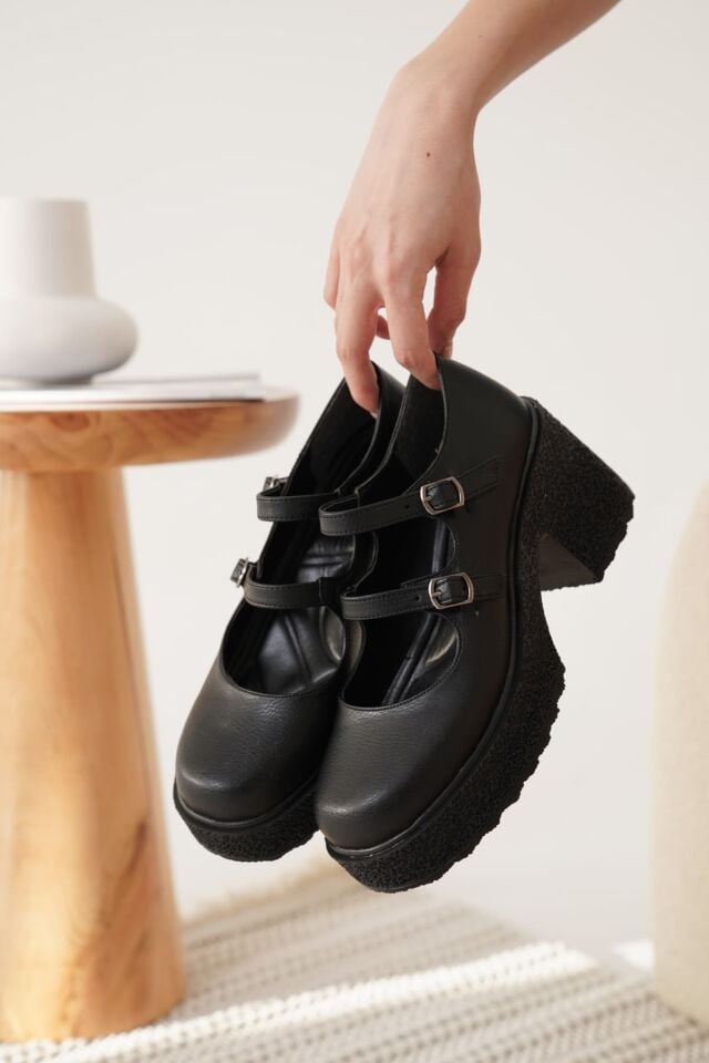 Kadın Siyah Günlük Ayakkabı TR06MS07C