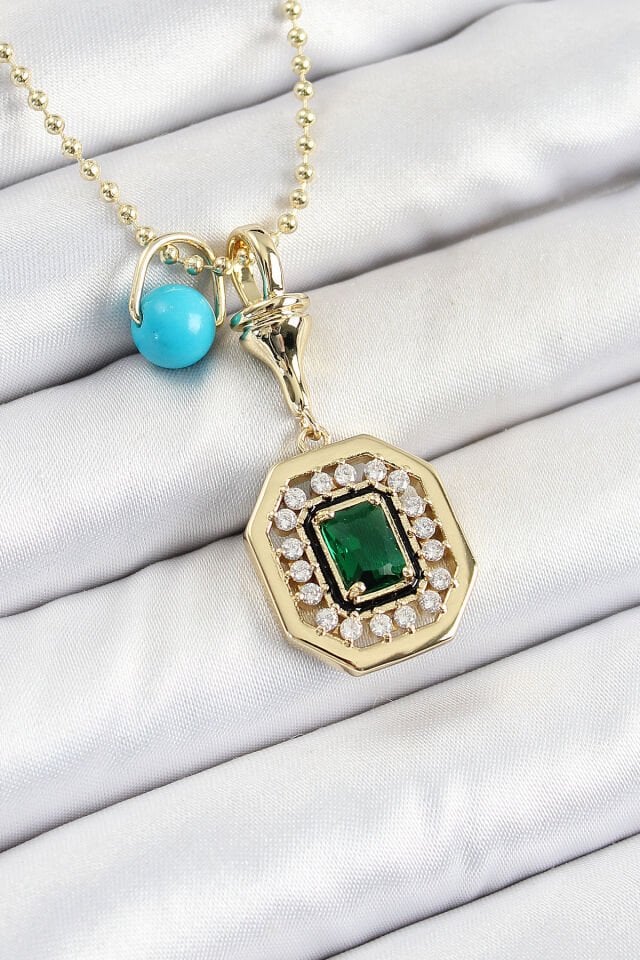 Gold Renk Pirinç Zirkon Taşlı Kadın Serenay Kolyesi