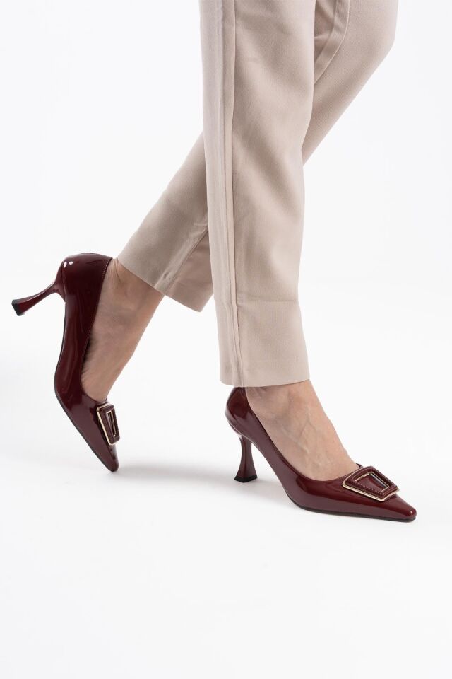 Kadın Bordo Rugan Ayakkabı TR08MS09C