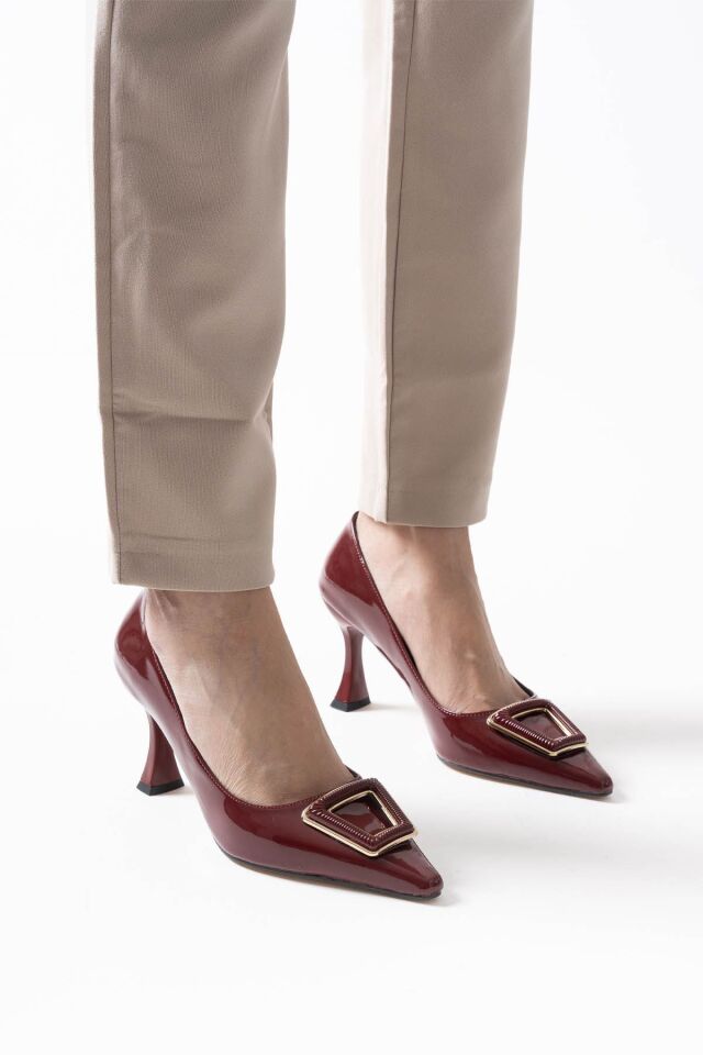 Kadın Bordo Rugan Ayakkabı TR08MS09C